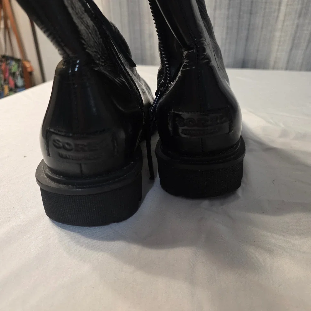 Sorel Ankle Boots Womens 8 Black Leather Side Zip Lug Sole Moto Combat Booties